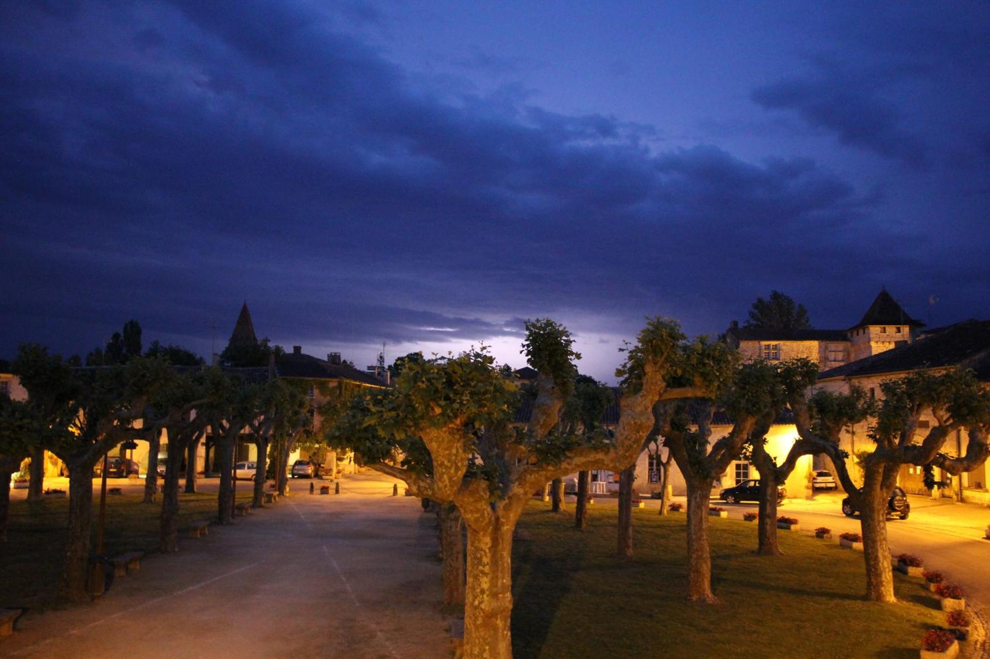 Maison La Cloche Fourcès Buitenkant foto